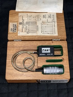 Vintage MTS Extensometer Model 631.01 With Custom Wooden Box - Image 1 of 4