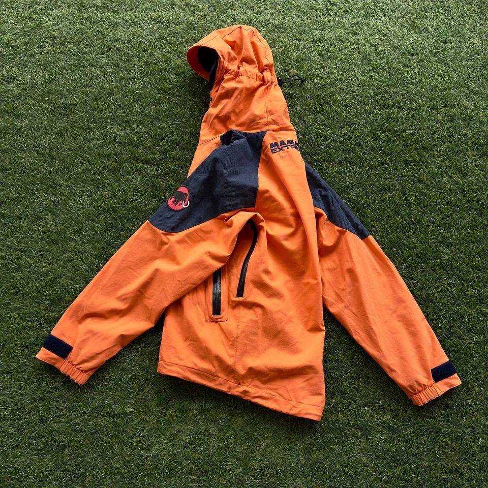 MAMMUT EIGER EXTREME VINTAGE MENS S HOODED CASTOR SKI JACKET SCHOELLER OUTDOOR - Image 1 of 4