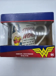 Taza Wonder Woman - DC - "Aquí hay mujeres fuertes que las sepamos que seamos ellas- - Imagen 1 de 12