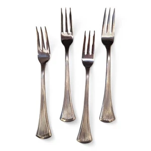 Juego de 4 tenedores de postre de acero inoxidable International Lyon CREATION II 6" - Imagen 1 de 6
