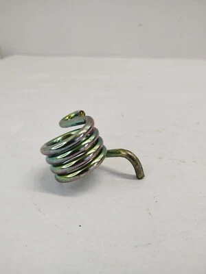Cub Cadet  732-3067 Idler Spring Torsion NOS - Image 1 of 4