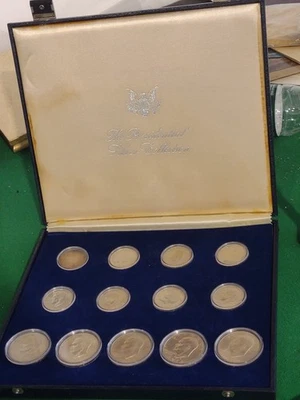 (13) 1964-1976 Presidential(JFK & IKE) Silver US Mint Coin Set Orig Display Case - Image 1 of 4