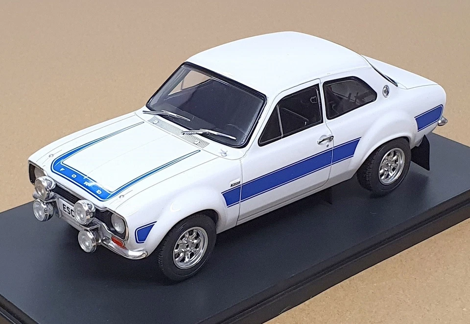 Caja Blanca Escala 1/24 Diecast WB124250 - Ford Escort Mk1 RS 2000 - Blanco/Azul Foto 1 de 4