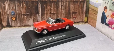 Peugeot 404 Cabriolet 1962 - Miniature Norev - presse 1/43 - Photo 1/2