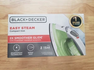 BLACK+DECKER IR02V 1200W Compact EasySteam Iron Green/White – Adjustable Steam - Picture 1 of 4