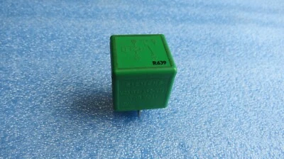 Land Rover / ROVER 75 - Relay YWB10031 SIEMENS V23134-A52-X141 12V Green - Image 1 of 4