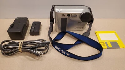 Sony Mavica MVC-FD75 Digital Camera Battery Charger Strap Disc Tested & Working - Image 1 of 4