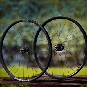 Ruedas de trail de carbono E*Thirteen Optimus Race - Imagen 1 de 6