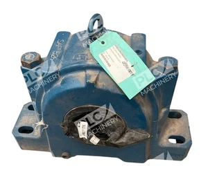 SKF SAF 526 Pillow Block Bearing Housing SAF526 - Picture 1 of 4