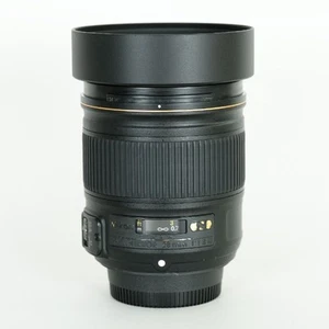 Nikon AF-S NIKKOR 28mm f/1.8G FX Lens for Nikon F Mount w/ Caps & Hood #1904 - Picture 1 of 10