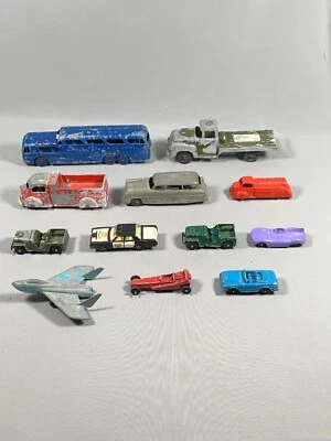LOT 12 Vtg Tootsietoy Vehicles - Image 1 of 4