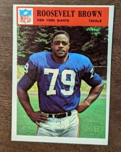 1966 PHILADELPHIA #119 ROOSEVELT BROWN EX-MT - Picture 1 of 2