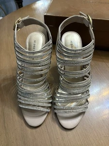 New Audrey Brooke Heels With Diamond Straps Tan Women’s Size 8 - Picture 1 of 8