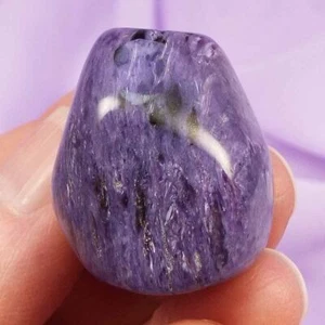 Schöner AAA-Qualität Charoit Kristall Trommelstein 20g SN53427 - Bild 1 von 4