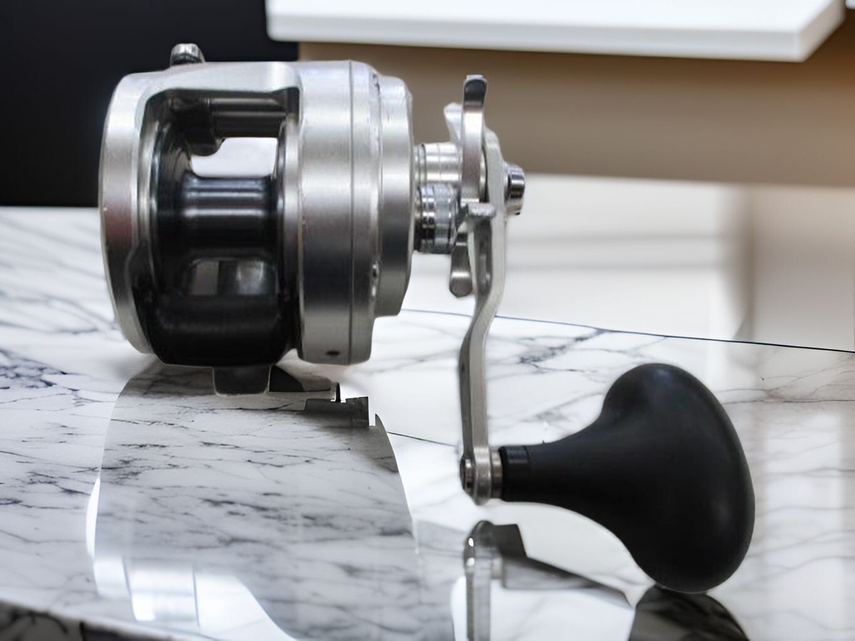 Shimano 13 Ocea Calcutta 300Hg Right High Gear Model Jp Bait Reel