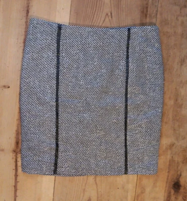 Falda lápiz Cynthia Rowley para mujer 10 negra y plateada mezcla de lana metálica cremallera Foto 1 de 4