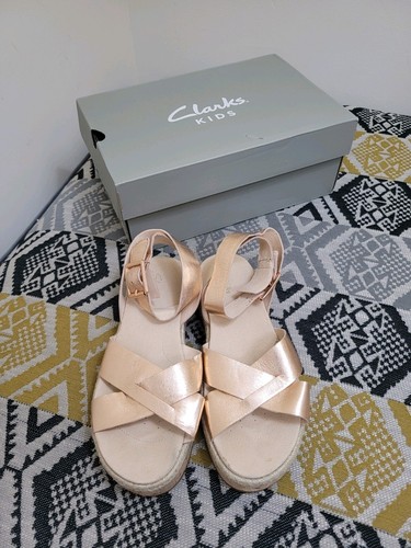 Sandali Clarks Botanic Poppy alla caviglia 2 parti flatform usati in ottime condizioni misura 5 oro rosa