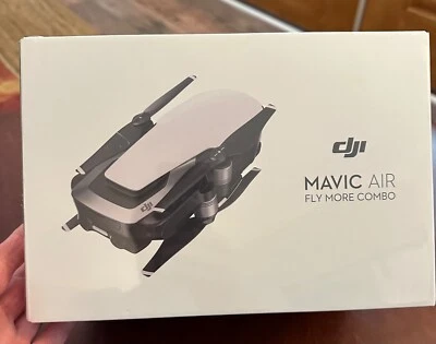 Combo DJI MAVIC Air Fly More TOTALMENTE NUEVO Onyx Negro SIN ABRIR SIN SELLAR Foto 1 de 4