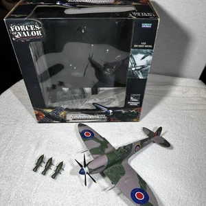 Forces of Valor 80224 1:32 Scale UK Spitfire MK. IX, The Netherlands, 1945 - Picture 1 of 13