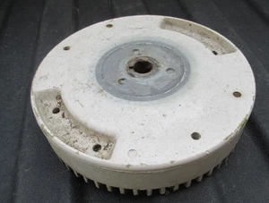 Vintage Boat Outboard Motor FLYWHEEL 8 HP CHRYSLER SEA KING IGNITION - Picture 1 of 3