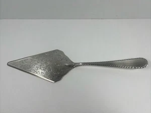 VINTAGE ITALIAN GADROONED EDGE SILVER PLATED CAKE SLICE / SERVER - Picture 1 of 7