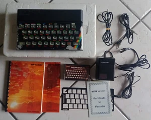 SINCLAIR SPECTRUM ZX SPECTRUM 48K COMPLETO MANUALI 12 CASSETTE GARANZIA JOY CARD - Bild 1 von 22