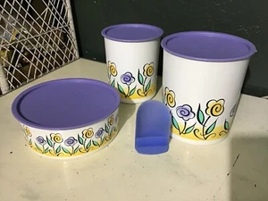Lot of 3-Tupperware One Touch Cookie Container/Flour/Sugar/Lids Measuring Cup - Picture 1 of 6