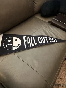 Fall Out Boy Wimpel Flagge - Bild 1 von 4