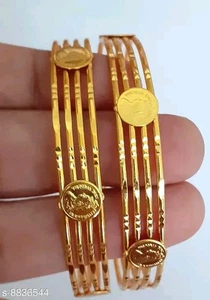 Beautiful Gold Matt Finish Bangle Stylish Women Fashion Bangle Kada Set (2Pcs) - Picture 1 of 2
