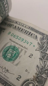 1 paquete ($100) correa bancaria circulada regular de billetes de un dólar. Moneda de Estados Unidos - Imagen 1 de 3
