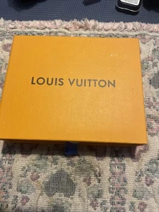 Autentica confezione regalo vuota Louis Vuitton con sacchetto antipolvere - confezione originale - Foto 1 di 12