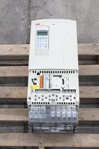 ABB ACS800-U1-0100-5+P901 3-Phase Wall Mounted 100HP AC Drive - Picture 1 of 8