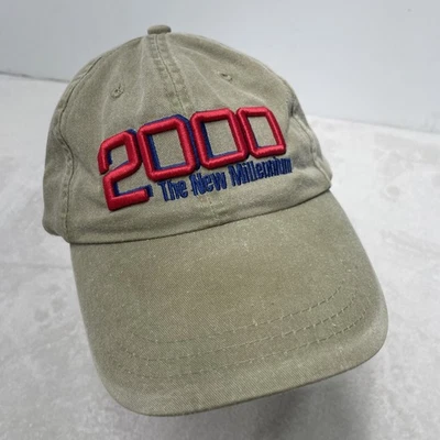 Винтажный Новый год 2000 новое тысячелетие шляпа крышка ремень назад хаки вышитый Y2K - Изображение 1 из 4