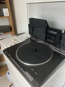 Technics Quartz SL-QL 15 Direct Drive Automatic Turntable System - Picture 1 of 8