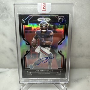 2021 Panini Prizm Black Justin Fields Silver Holo Auto RC Rookie Card SSP Bears