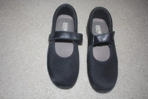 New DREW Womens Magnolia Black Mary Janes Leather Stretch Hook Loop Sz 8.5 WW  - Picture 1 of 4