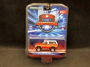 Greenlight First Responders Series 2 - FDNY 1987 GMC Jimmy 67060-A - Picture 1 of 5