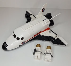 LEGO CITY: Utility Shuttle (60078) Complete, No Instructions, Missing Stickers - Picture 1 of 7