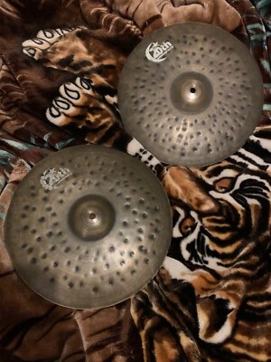 Platillos Hi-Hats Bosphorus 14 pulgadas 20 aniversario 14" hechos en Turquía 890/1085G Foto 1 de 4