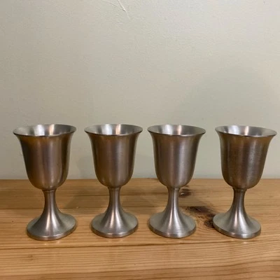 4 copas de vino/agua de peltre WEB vintage de 4 3/4 pulgadas de alto Foto 1 de 4