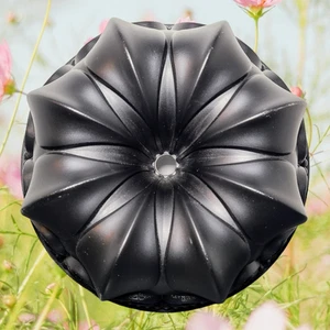 New Nordic Ware Fleur De Lis Bundt Cake Baking Pan Cast Aluminum Bakeware USA - Picture 1 of 10