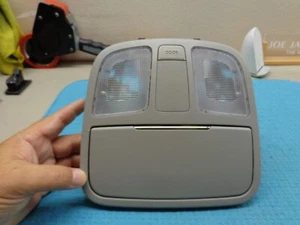 HYUNDAI GENESIS COUPE 2DR 10 11 12 GRAY DOME INTERIOR MAP LIGHT OVERHEAD - Foto 1 di 7