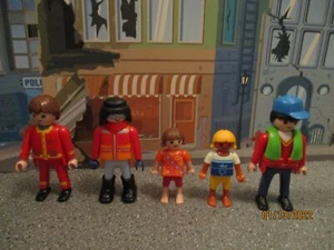 PLAYMOBIE FIGURE LOT FIGURES 5 LOT - Picture 1 of 6