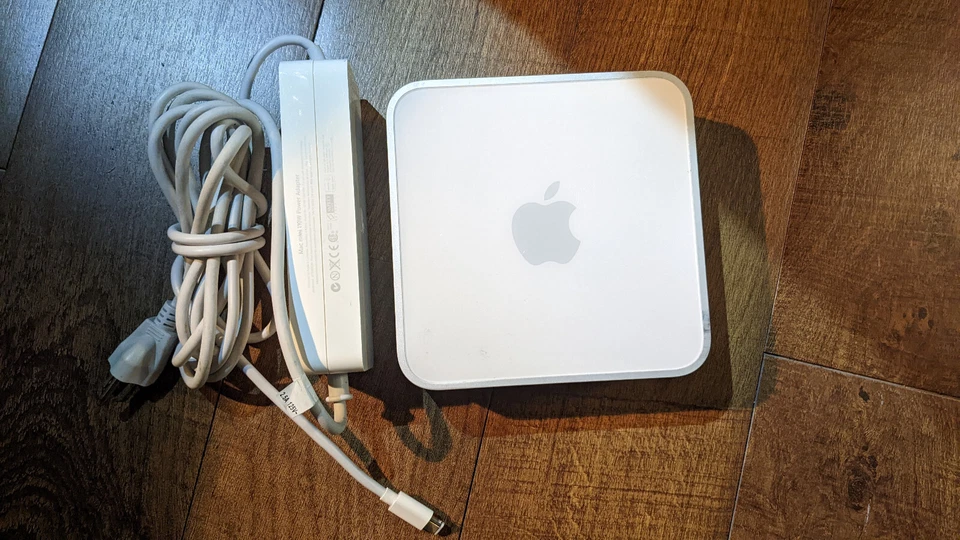 Apple Mac Mini A1283 Core 2 2.0Ghz 128GB SSD 8GB RAM MB463LL/A 2009 El Capitan - Image 1 of 4