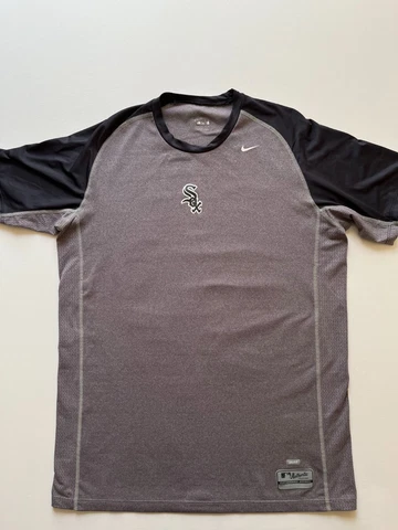 Nike Chicago White Sox Shirt Mens Large Gray Black Dri-Fit Short Sleeve MLB Logo Cover