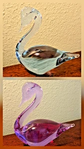 Neodymium Alexandrite Swan Bird Glass Figurine Decor Purple to Blue 4 1/4" - Bild 1 von 19