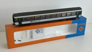 Roco 44201A HO SBB CFF FFS 1. Klasse Schweizer grüner Reisezugwagen Originalverpackt - Bild 1 von 3