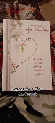 Expressions From Hallmark 情人节卡片孙女 — 第 1/2 张图片