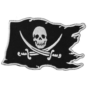 "Parche bordado (hierro), bandera de cráneo pirata blanca sobre negro, 3,5"" x 2,5" - Imagen 1 de 4