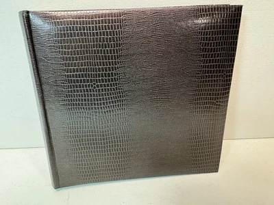 Vintage Faux Leather Photo Album 4x6 w/ Negative & CD Pocket Unused 300 Photos - Image 1 of 4